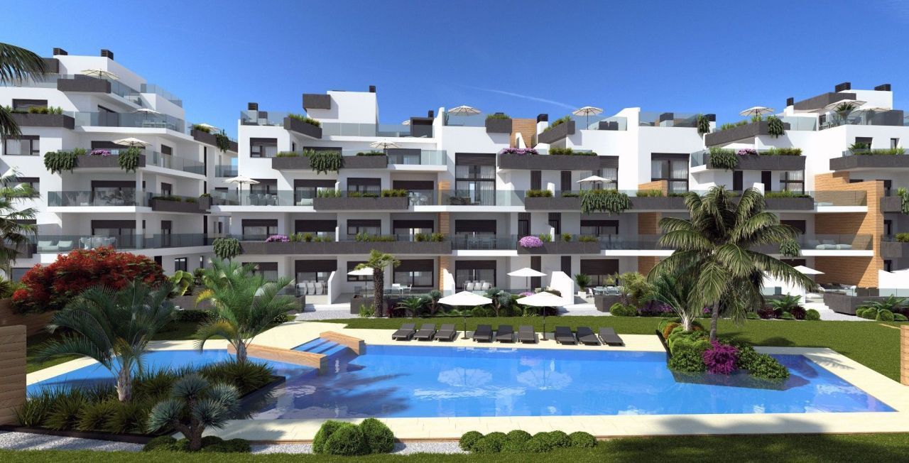 2-Bedroom Apartment in Villamartin