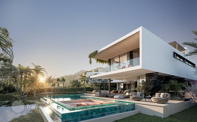 5-Villa Development with Panoramic Sea and Mountain Views in Marbella