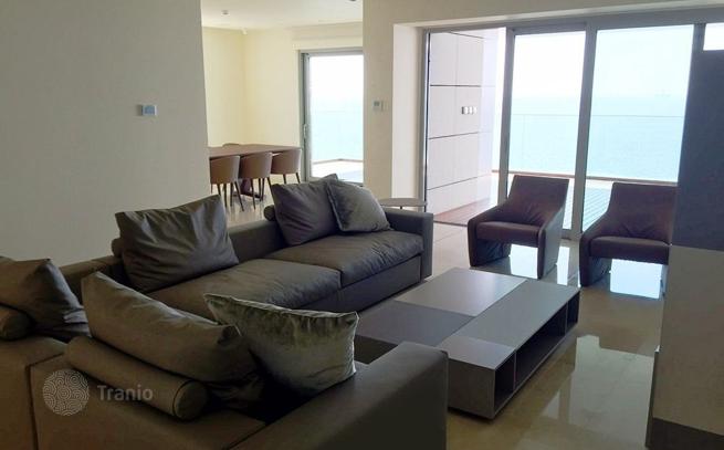 3-Bedroom Apartment in Neapolis, Limassol, photo 4