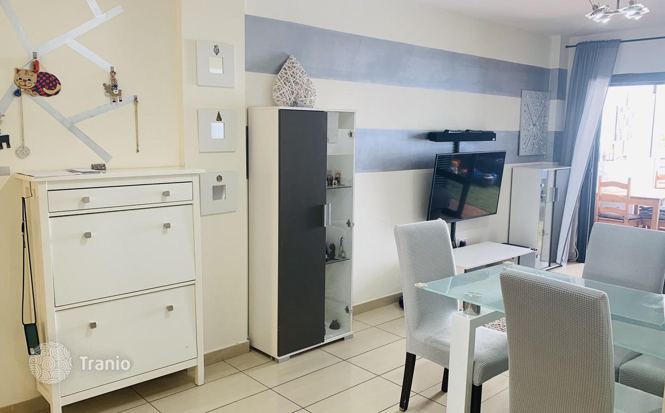 2-Bedroom Furnished Apartment in Santa Cruz de Tenerife, photo 3