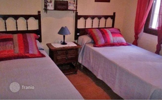 Furnished 3-Bedroom Villa in Torrevieja, Alicante, photo 3