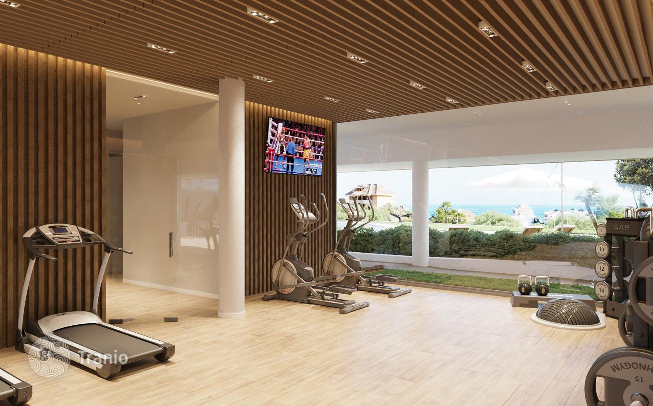 3–4-Bedroom Villa with Sea View in Fuengirola