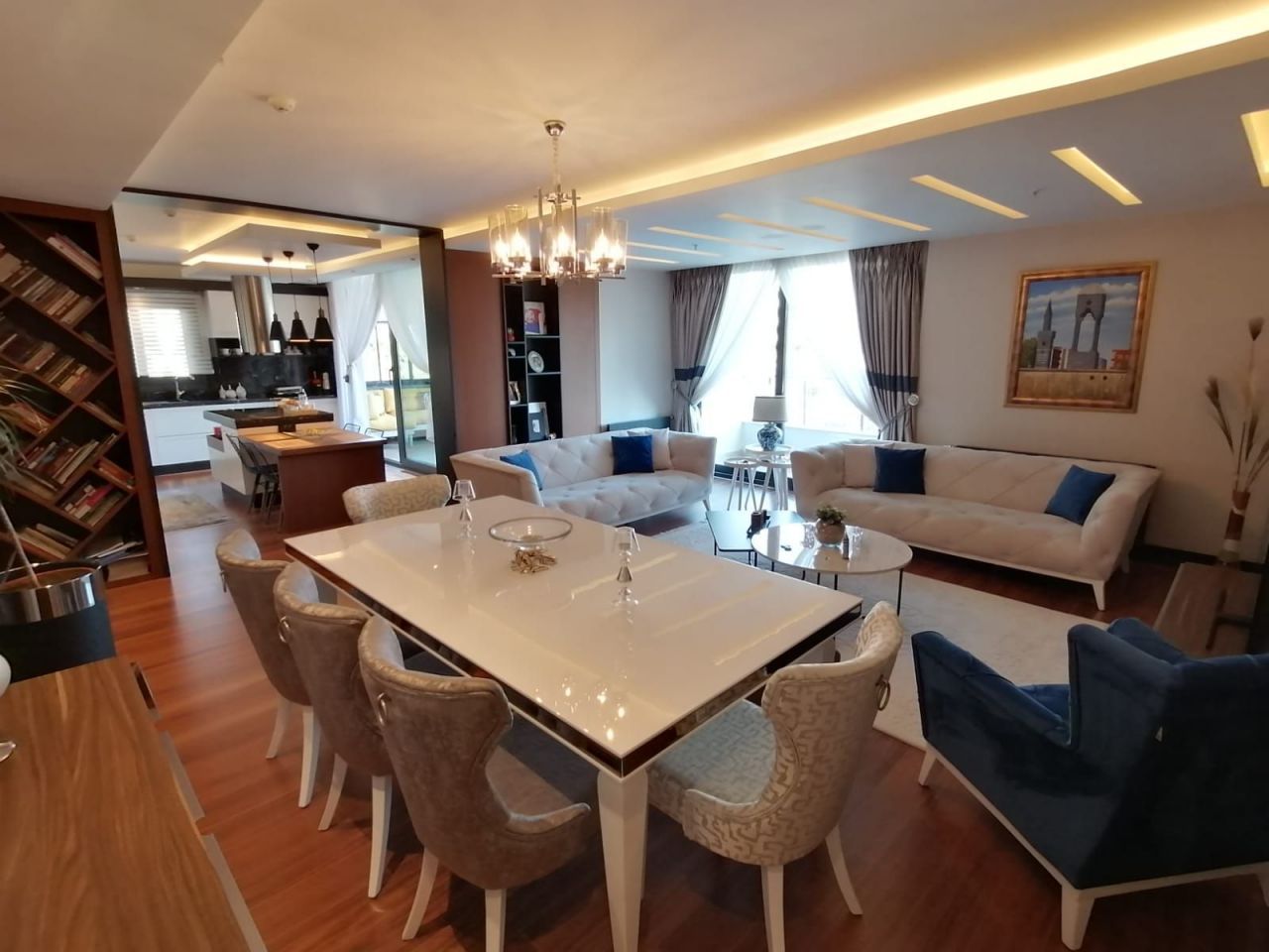 4-Bedroom Apartment in Yenisehir, Mersin