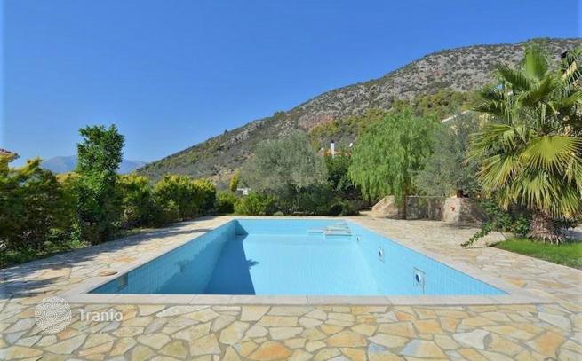 2-Bedroom Villa with Private Pool and Mountain Views in Epidavros, Peloponnese, photo 3