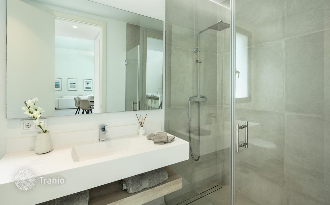 3-Bedroom Villa with Private Pool in Arboleda, Estepona, photo 5