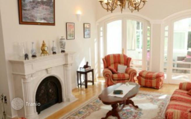 5-Bedroom House with Garden and Garage in District XI, Budapest, photo 3