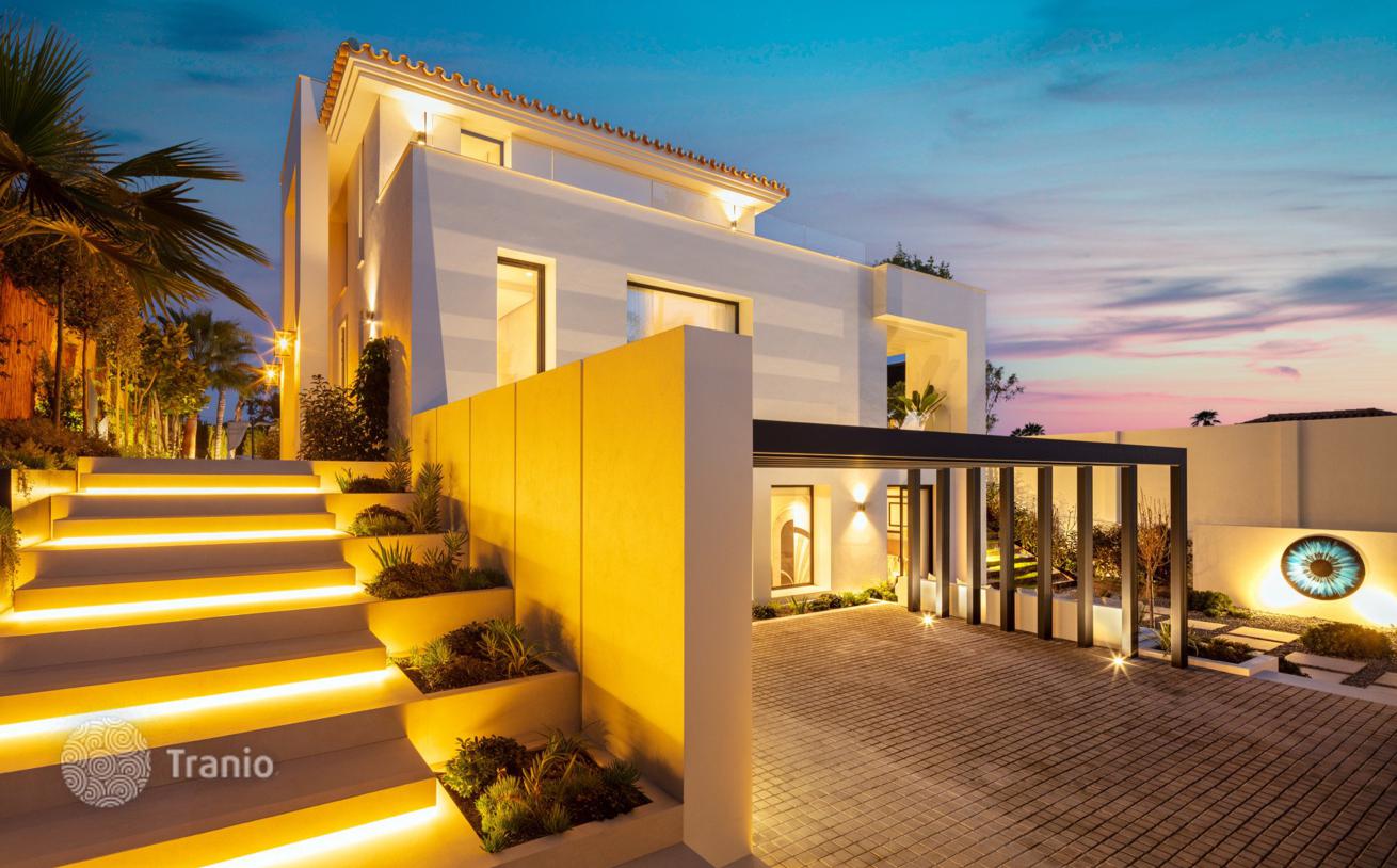 4-Bedroom Villa with Private Pool in Nueva Andalucia, Marbella