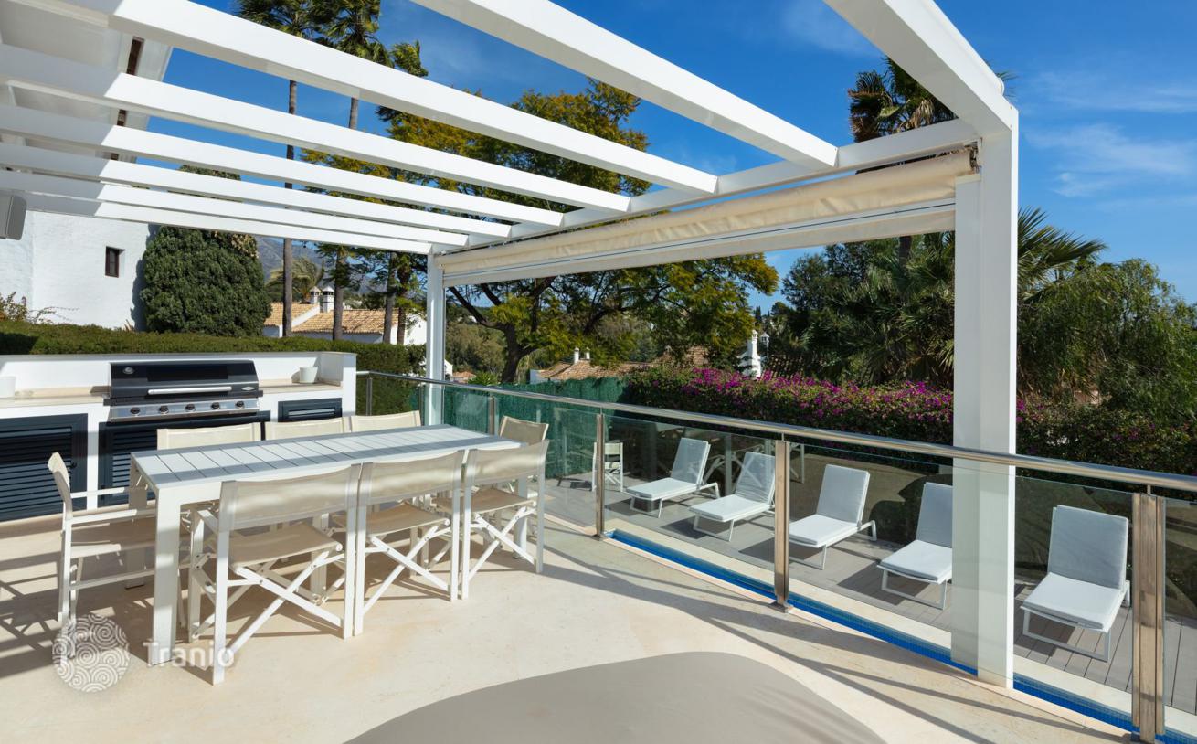 Spacious Villa with Private Pool and Sauna in Nueva Andalucia, Marbella, photo 4