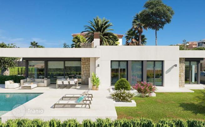 3-Bedroom Villa with Private Pool in Calpe, photo 2
