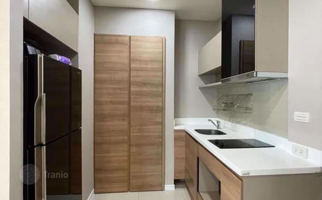 2-Bedroom Condo in Phaya Thai, Bangkok