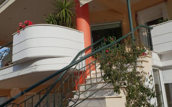 Spacious Furnished House with Garden in Thessaloniki