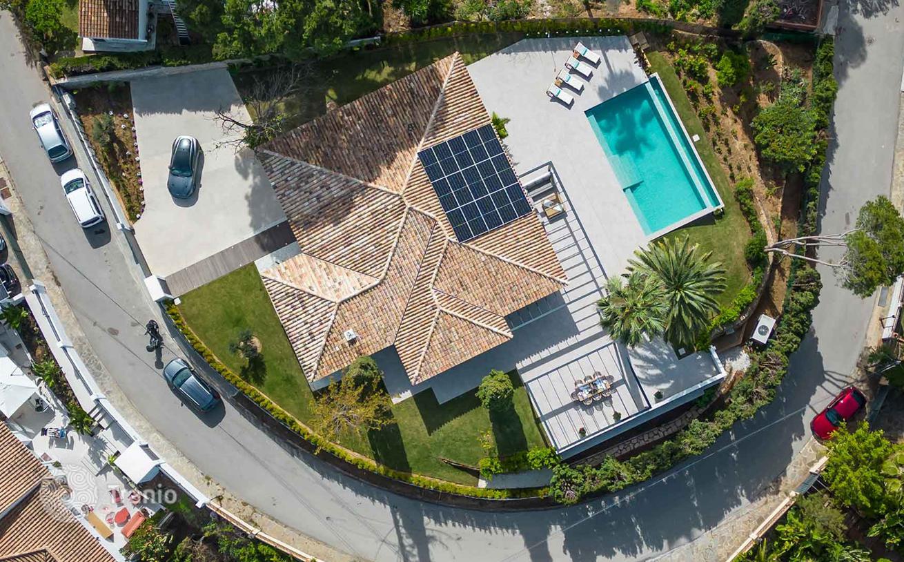 4-Bedroom Villa with Private Pool in Altos de Elviria, Marbella