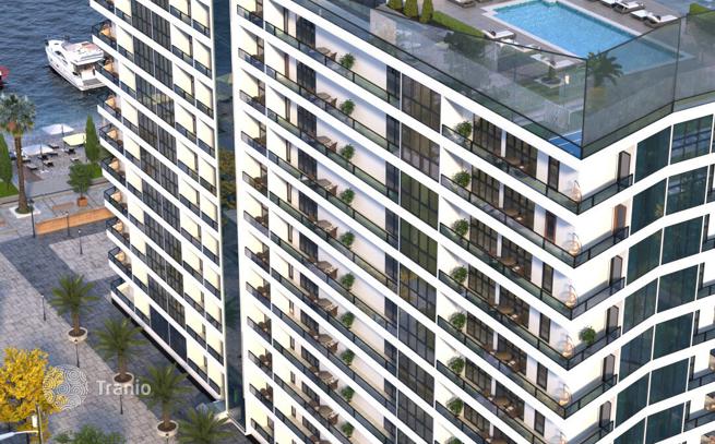 Продается просторная квартира с 2 спальнями, общая площадь 76, 2 м², 8/12 этаж в Чакви.