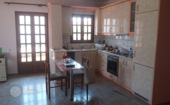 2-Bedroom House with Garden Near the Sea in Thessaloniki, photo 3