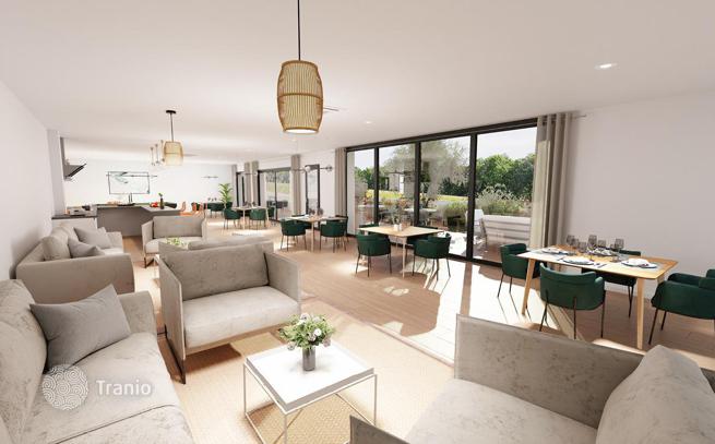 3–4-Bedroom Townhouse with Sea View in Marbella