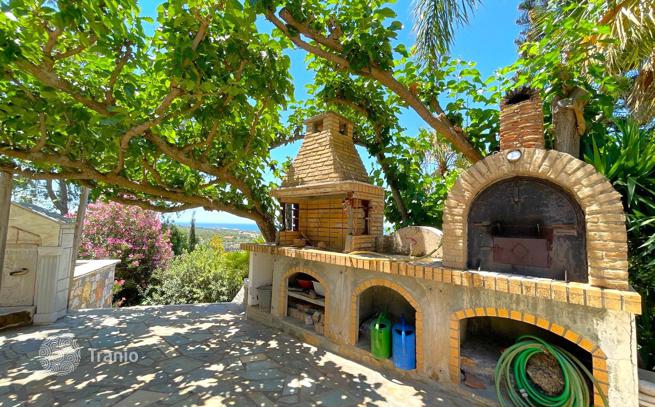 Stone Villa with Lush Gardens in Kardamili, Peloponnese, photo 4