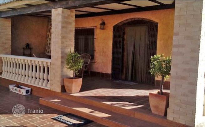 Furnished 3-Bedroom Villa in Torrevieja, Alicante, photo 5