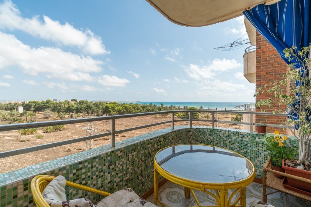 Апартаменты в Пунта Приме, Испания, 68 м²