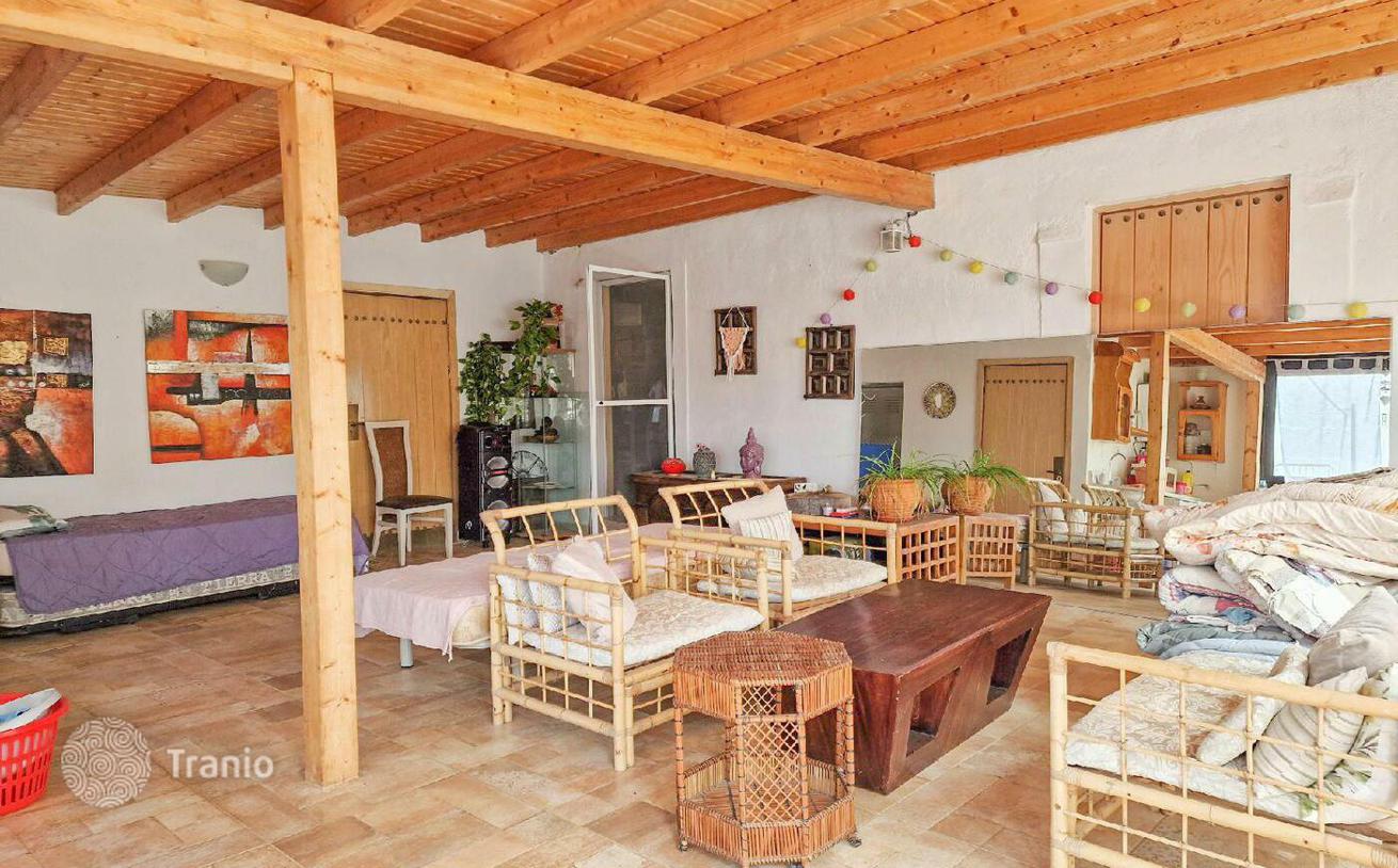 4-Bedroom Villa with Garden and Guest Apartments in Alcala, Tenerife