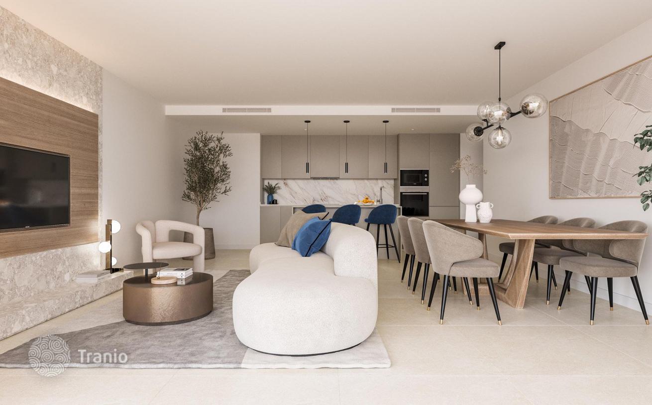 2-Bedroom Apartment in Estepona