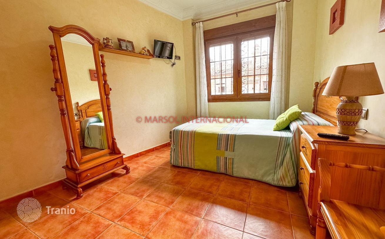 3-комнатный коттедж 148 м² в Ориуэле, Испания, фото 5