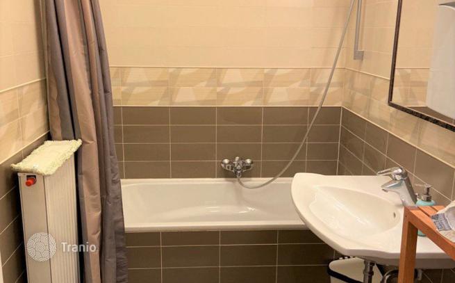 2-Bedroom Apartment in District IX, Budapest, photo 5