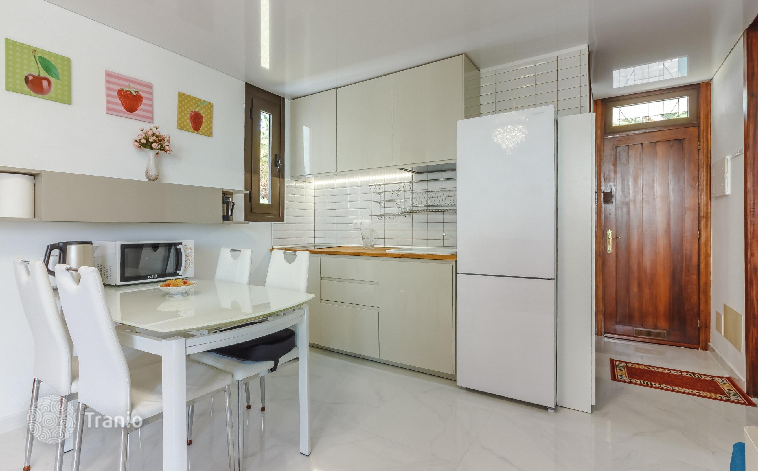 2-Bedroom Apartment with Shared Pool in Playa de las Americas, Tenerife