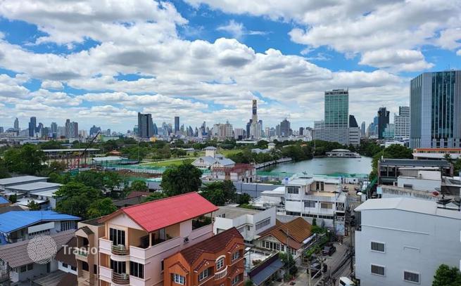 2-Bedroom Condo in Phaya Thai, Bangkok, photo 4