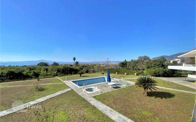 3-Bedroom Villa with Pool and Tennis Court in Kalamata, Peloponnese, photo 4