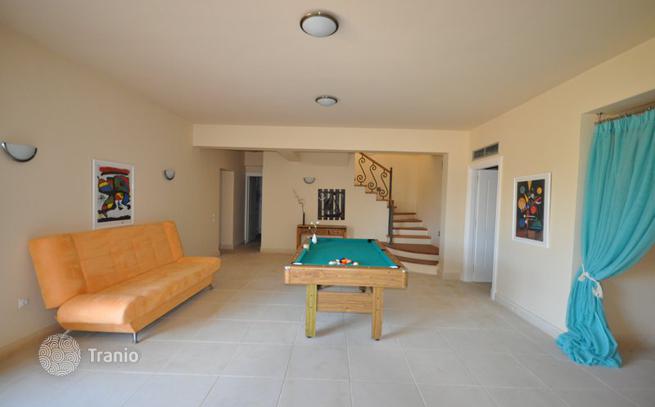 Luxury Beachfront Villa with Pool and Hot Tub in Porto Heli, photo 5