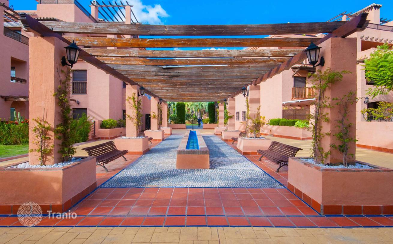3-Bedroom Apartment in New Golden Mile, Marbella