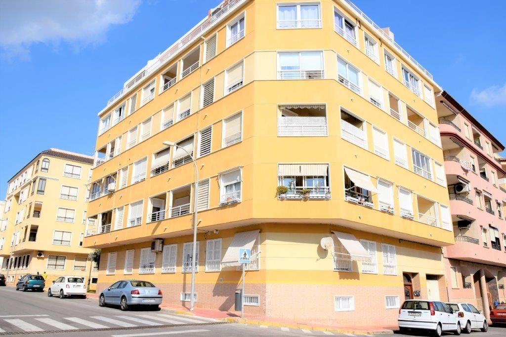 2-Bedroom Apartment in Guardamar del Segura