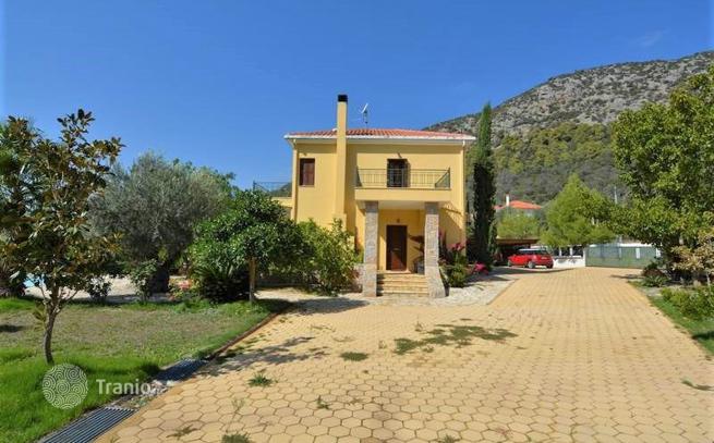 2-Bedroom Villa with Private Pool and Mountain Views in Epidavros, Peloponnese, photo 5