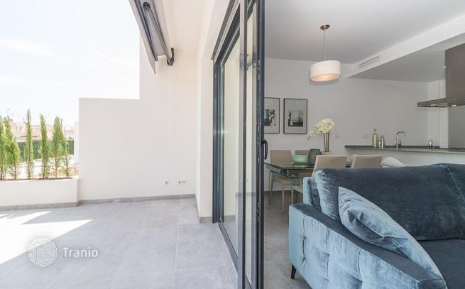 Furnished 2–3-Bedroom House with Shared Pool in Torrevieja, photo 3