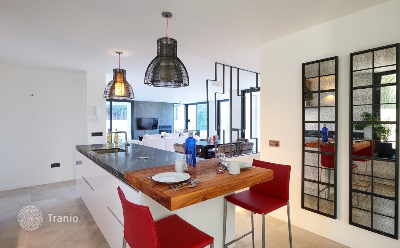 9-комнатная вилла 230 м² в Нуэва Андалусии, Испания, фото 5