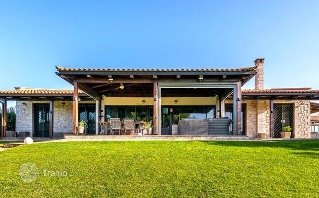 Luxury Villa with Private Pool and Gardens in Nafplio, Peloponnese