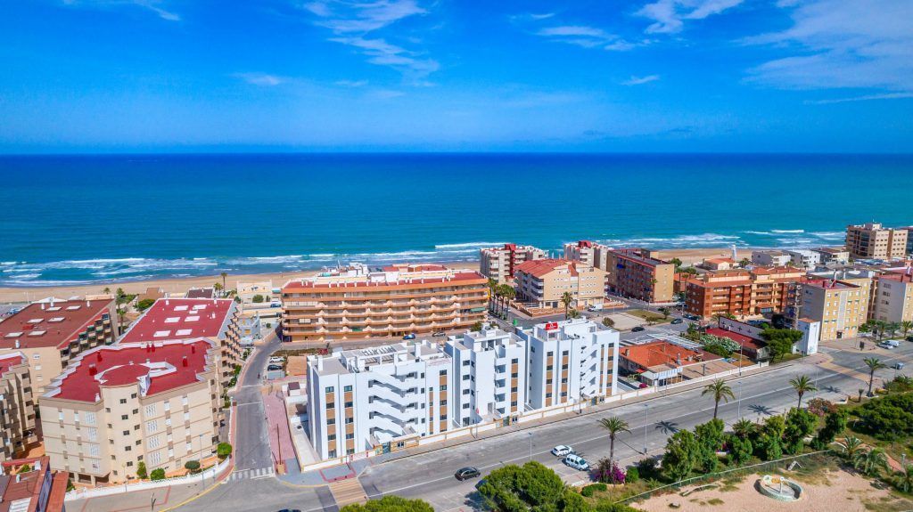3-Bedroom Apartment in Guardamar del Segura