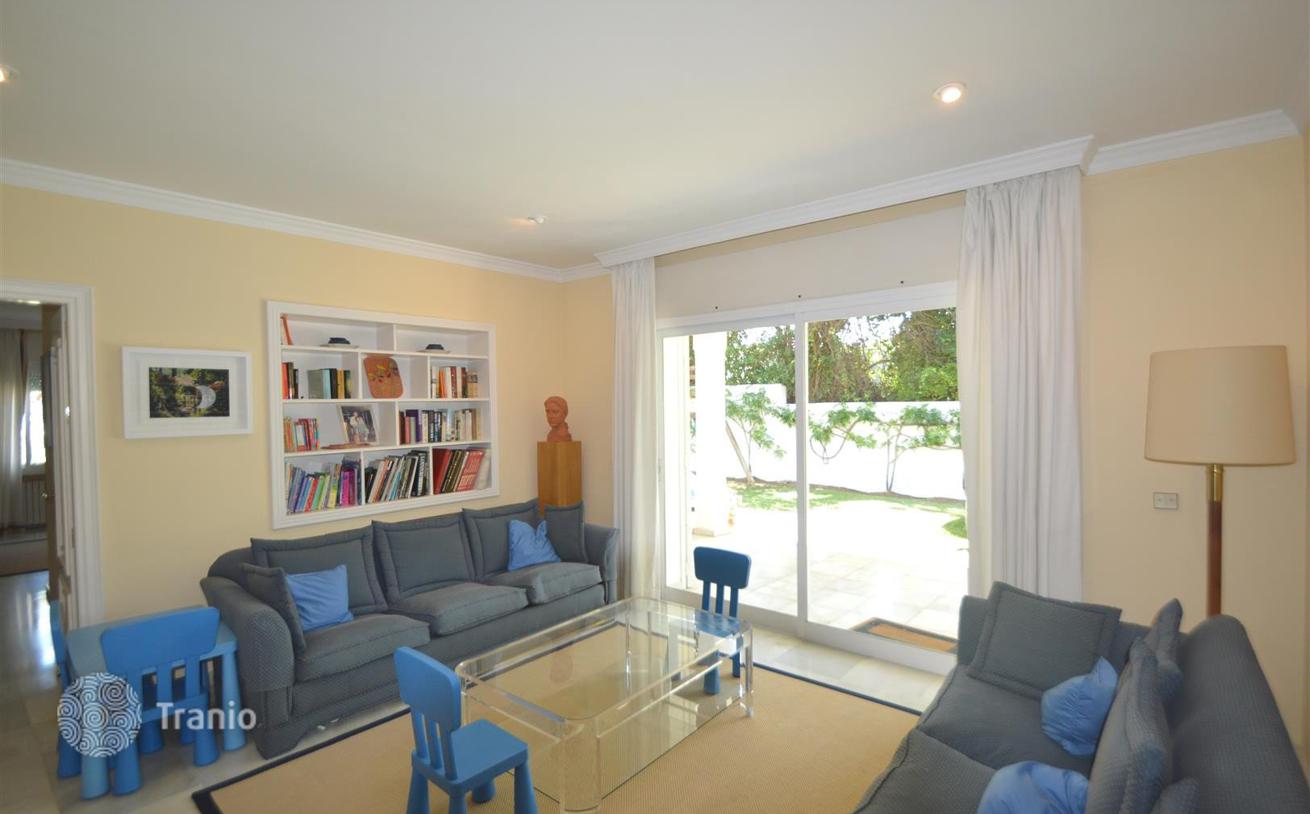 8-Bedroom Villa in San Pedro Alcantara
