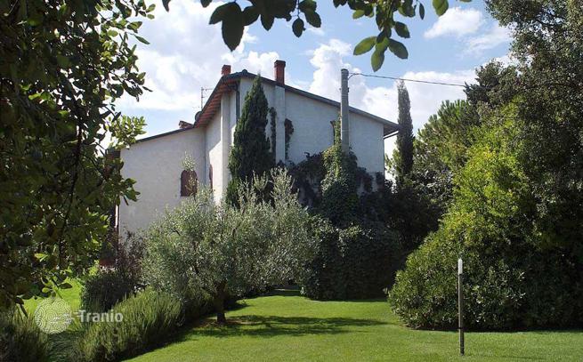 Estate with Villa, Farm and Agritourism Property in Montaione, Florence, Tuscany, photo 2