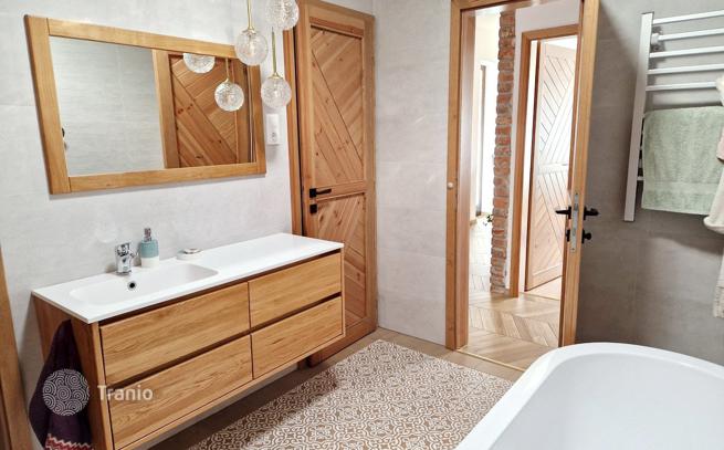 4-Bedroom House in Debrecen, Hungary, photo 2