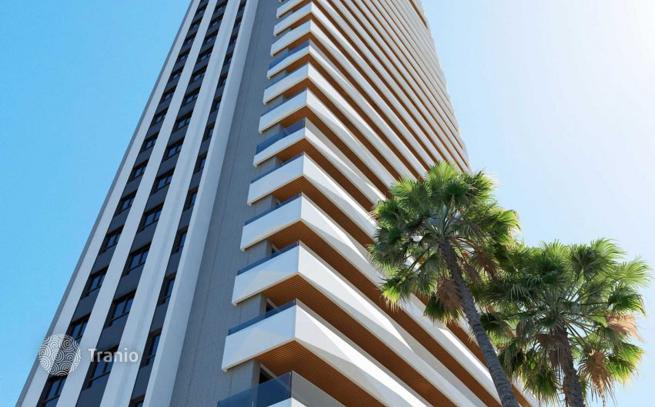 4-Bedroom Apartment 350 m from the Beach in Benidorm, Alicante, photo 4