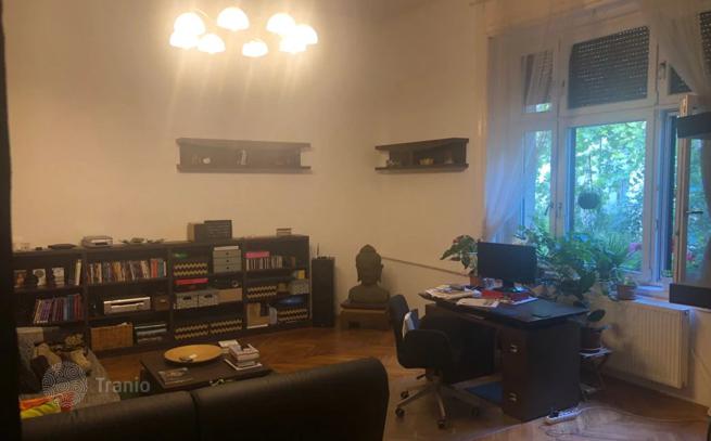 Отремонтированная квартира в дипломатическом районе, VI Район, Будапешт, Венгрия
