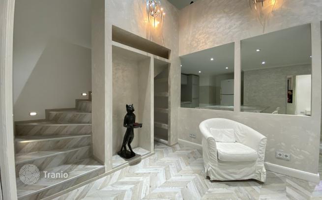 4-Bedroom Apartment in Budapest, photo 4