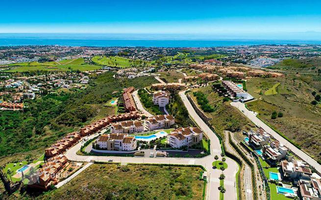 3-Bedroom Penthouse with Terrace and Sea View in Benahavís, photo 5