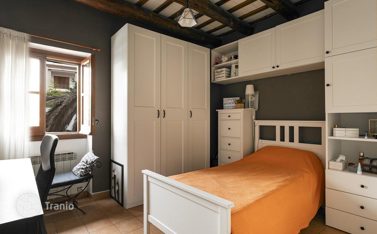 3-Bedroom House with Terrace in Sant Pere de Ribes, Spain, photo 5