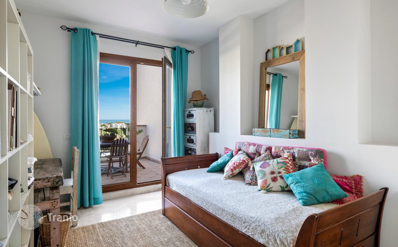 4-Bedroom Townhouse in New Golden Mile, Marbella, photo 3