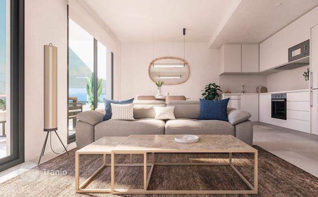 2-Bedroom Apartment with Sea View in Punta Prima, Alicante, photo 5
