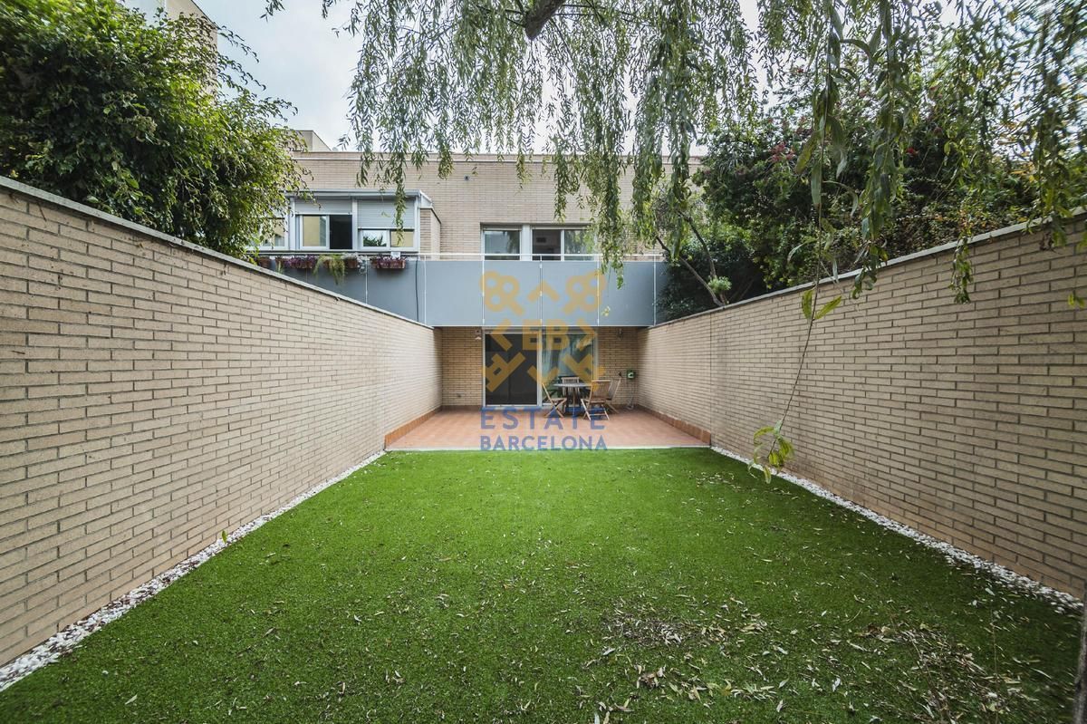Таунхаус в Барселоне, Испания, 273 м²