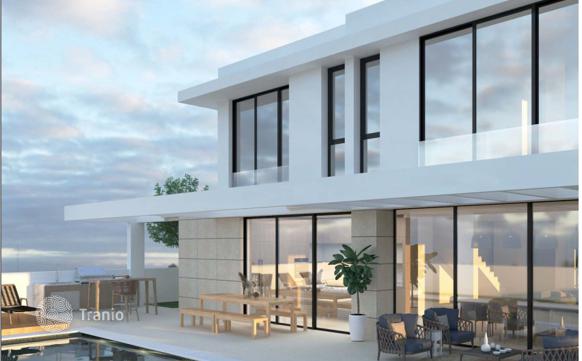 2-Bedroom House 170 m² in Larnaca, Cyprus