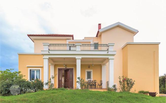 3-Level Villa with Garden and Sea View in Kalamata, Peloponnese, photo 3